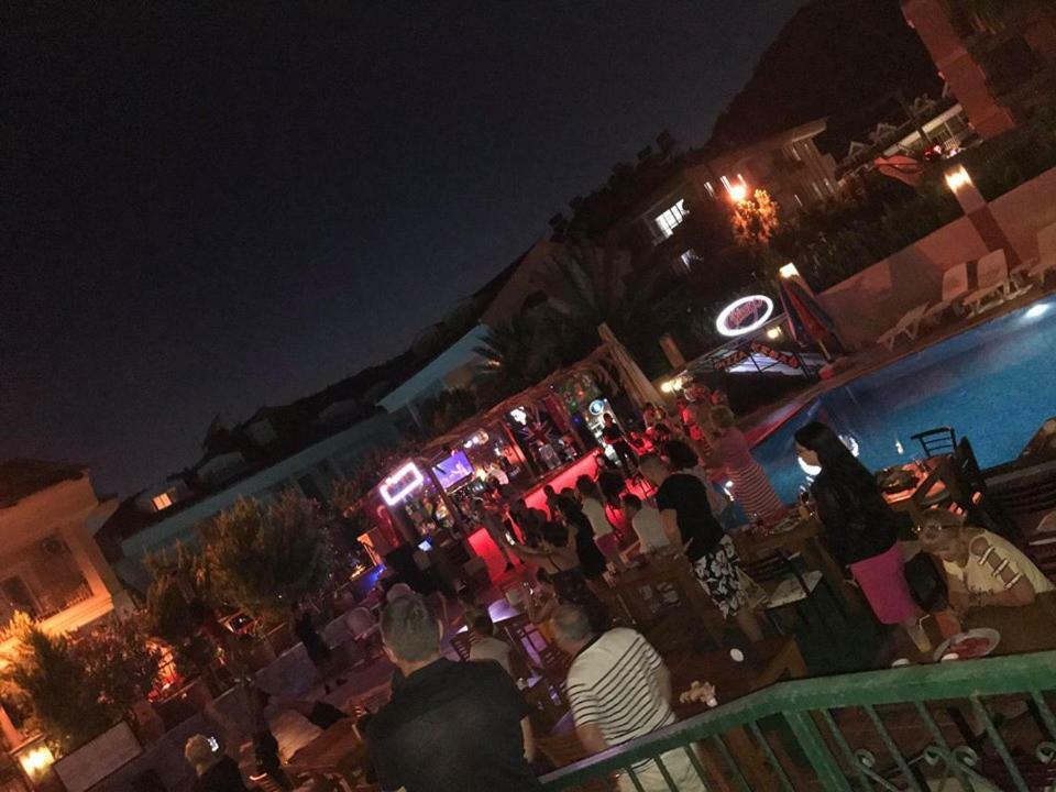 Club Chicago Hotel Marmaris Exterior foto